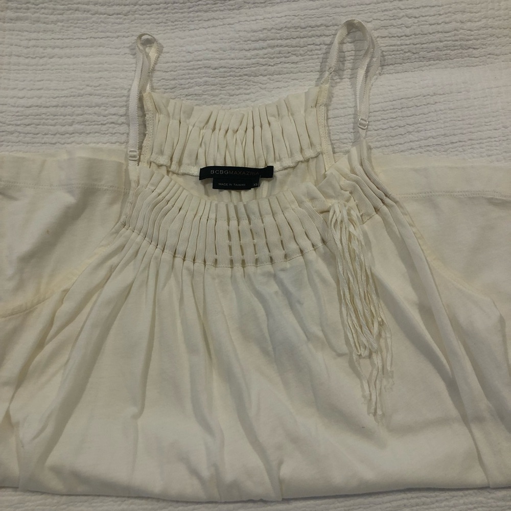 BCBG cream tank top